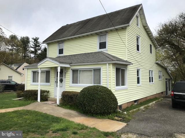 588 Clayton Road Williamstown, NJ 08094 - Photo 1 of 37 Right front of house