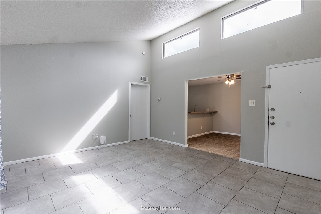 2000 Kazmeier, Unit 48 Bryan, TX 77802 - Photo 5 of 14