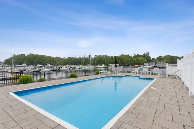 $1,525,000 | 47 Ocean Avenue, Unit 8, Kennebunkport, ME 04046