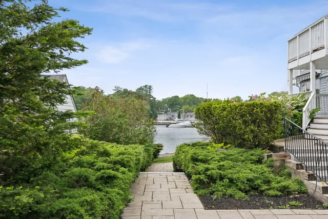 $1,525,000 | 47 Ocean Avenue, Unit 8, Kennebunkport, ME 04046