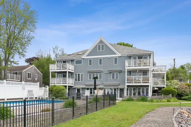 $1,525,000 | 47 Ocean Avenue, Unit 8, Kennebunkport, ME 04046