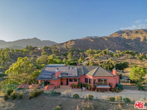 $11,000 | 34136 Mulholland Highway, Malibu, CA 90265