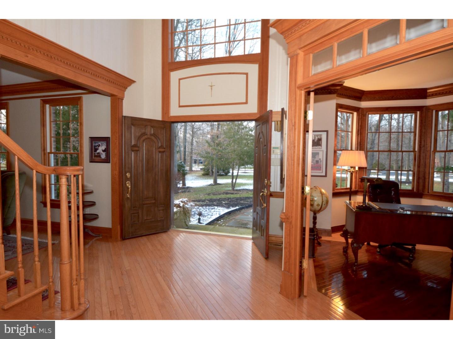 19 Benedek Road Princeton, NJ 08540 - Photo 4 of 24 Foyer