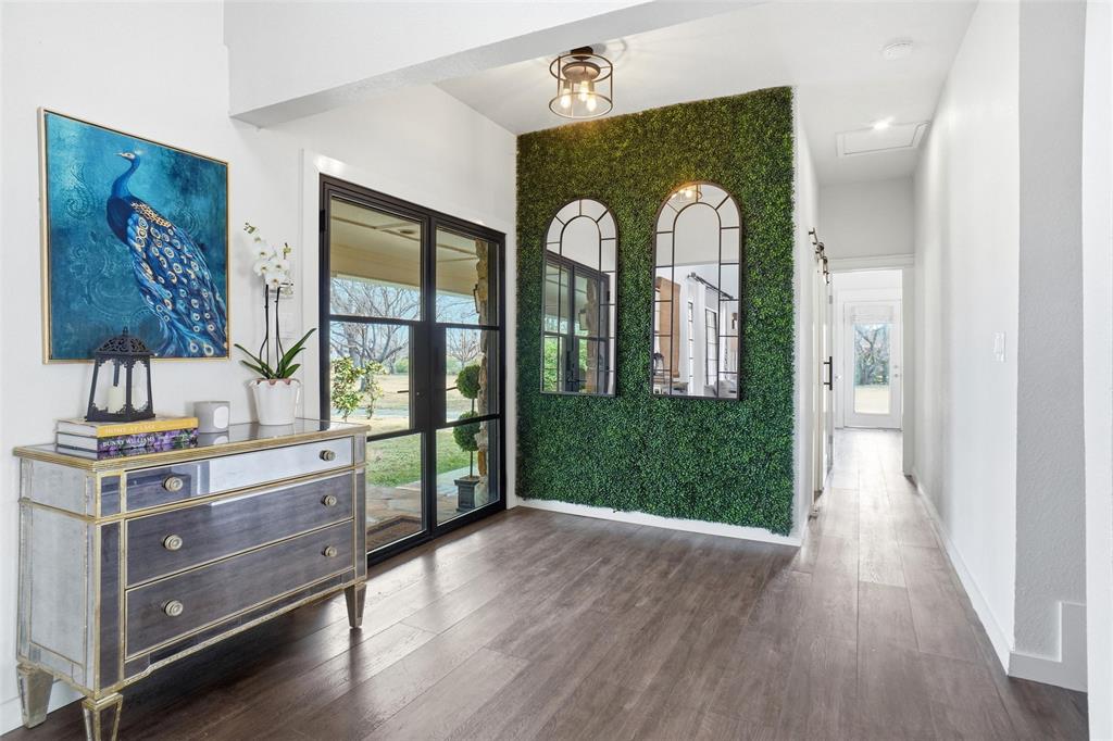 9501 Confederate Park Road Lakeside, TX 76135 - Photo 2 of 33 a view of livingroom with furniture and wooden floor
