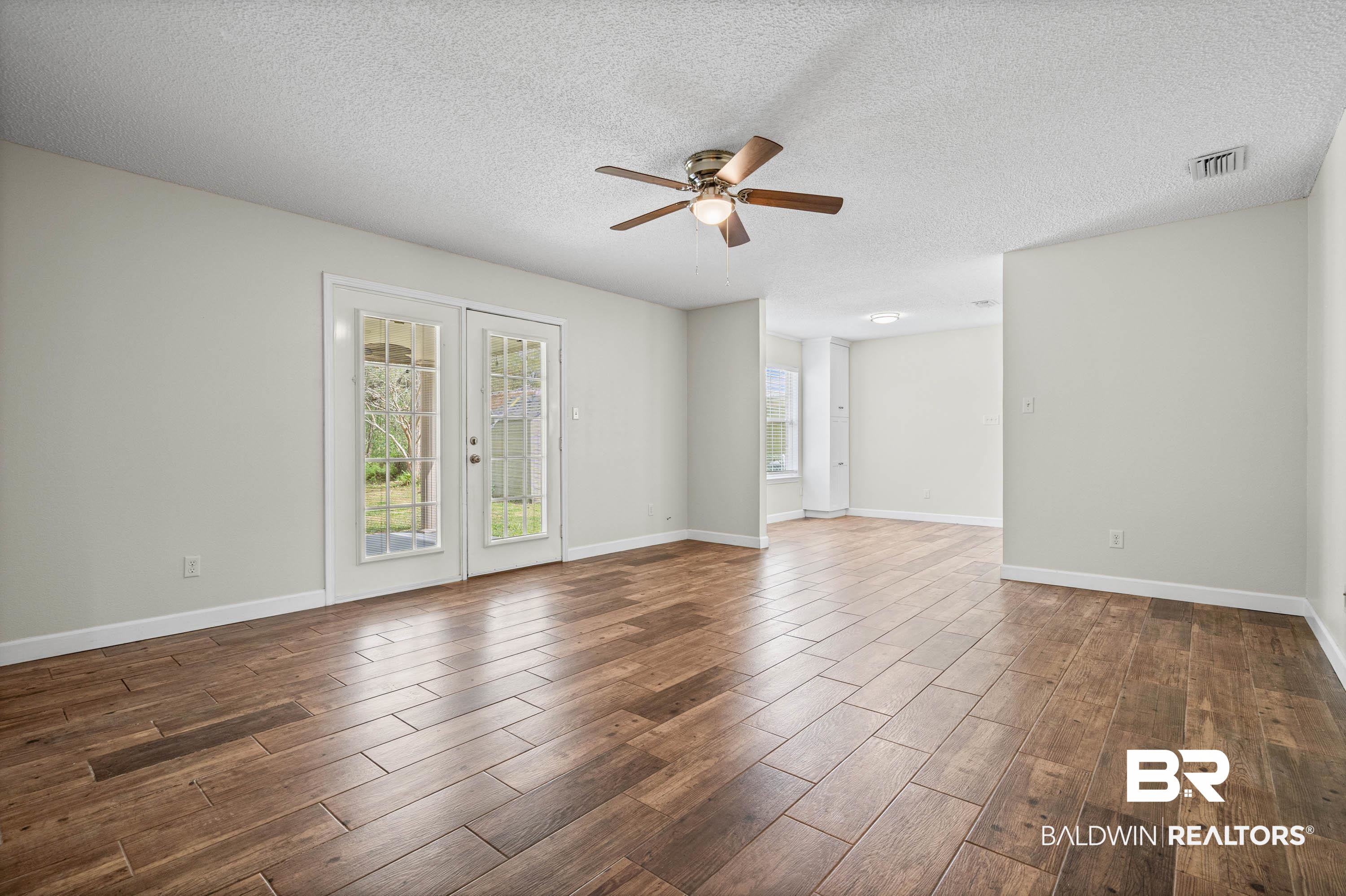 9228 Hammock Road Elberta, AL 36530 - Photo 7 of 30 Dining area