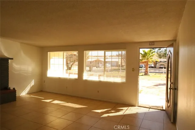 $399,900 | 7704 Alston Avenue, Hesperia, CA 92345