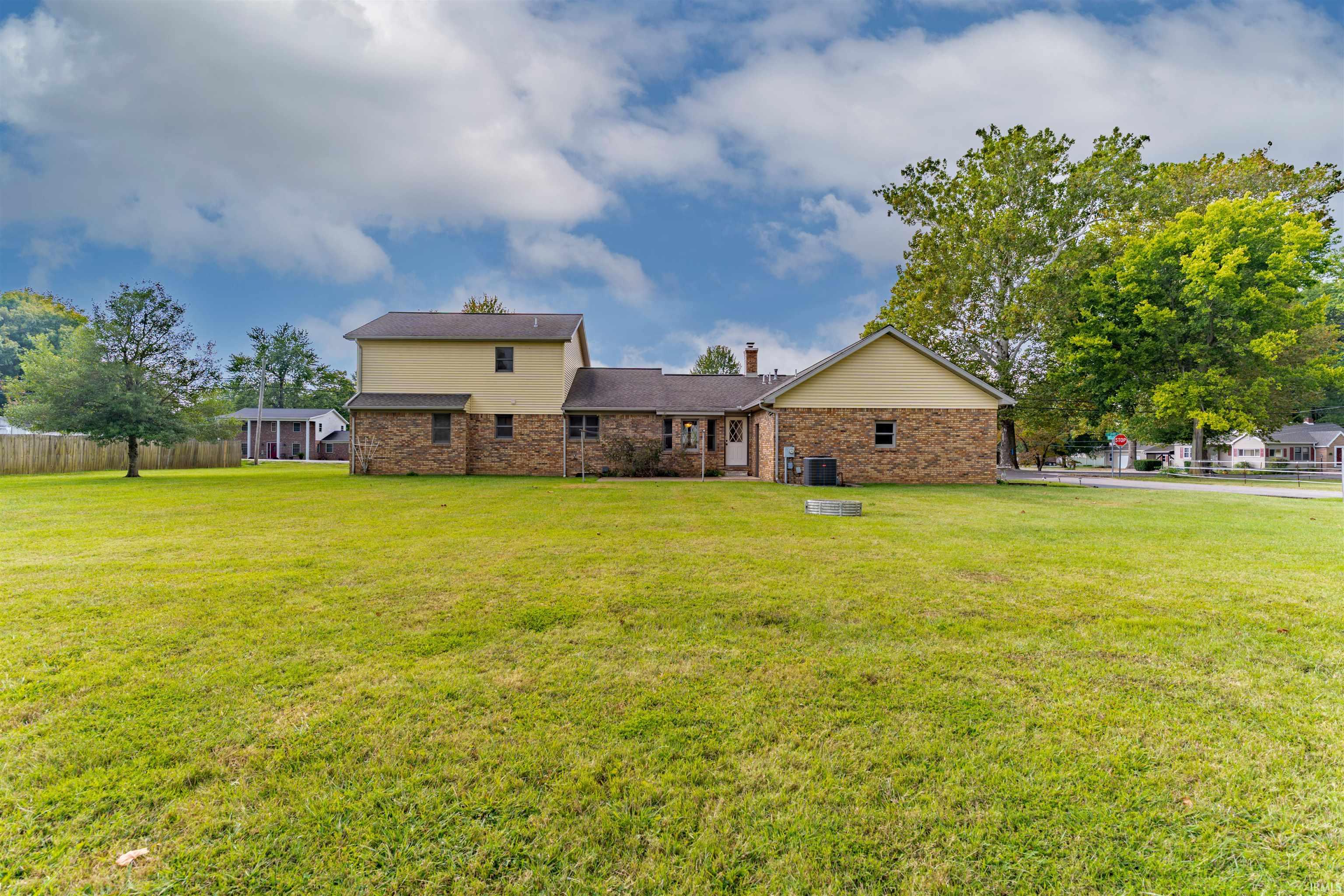 5566 Grimm Road Newburgh, IN 47630 - Photo 34 of 36 Gallery Image 34