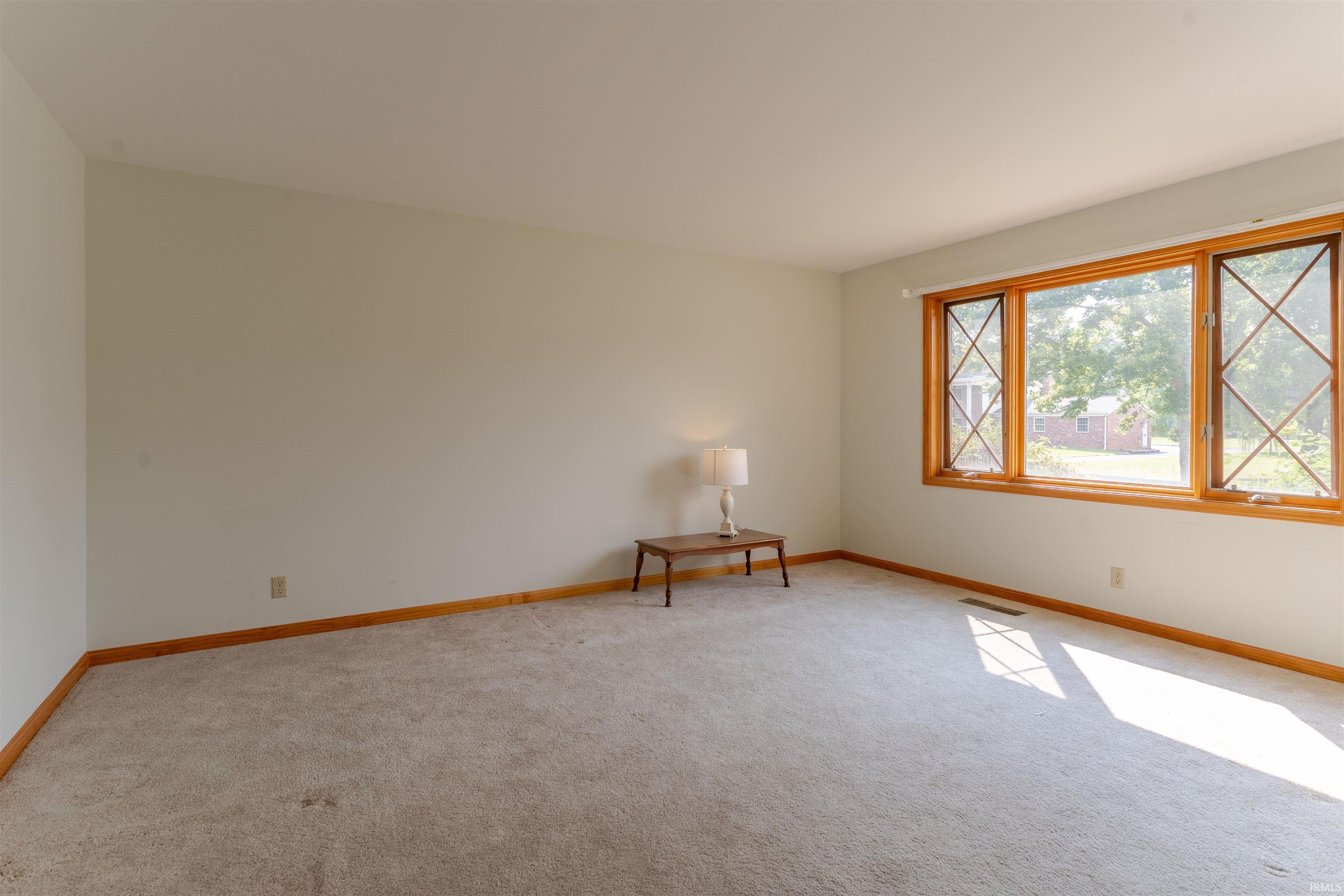 5566 Grimm Road Newburgh, IN 47630 - Photo 7 of 36 Gallery Image 7