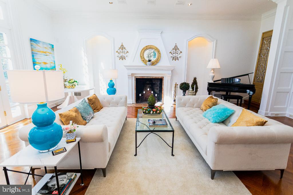 6730 Greentree Road Bethesda, MD 20817 - Photo 9 of 56