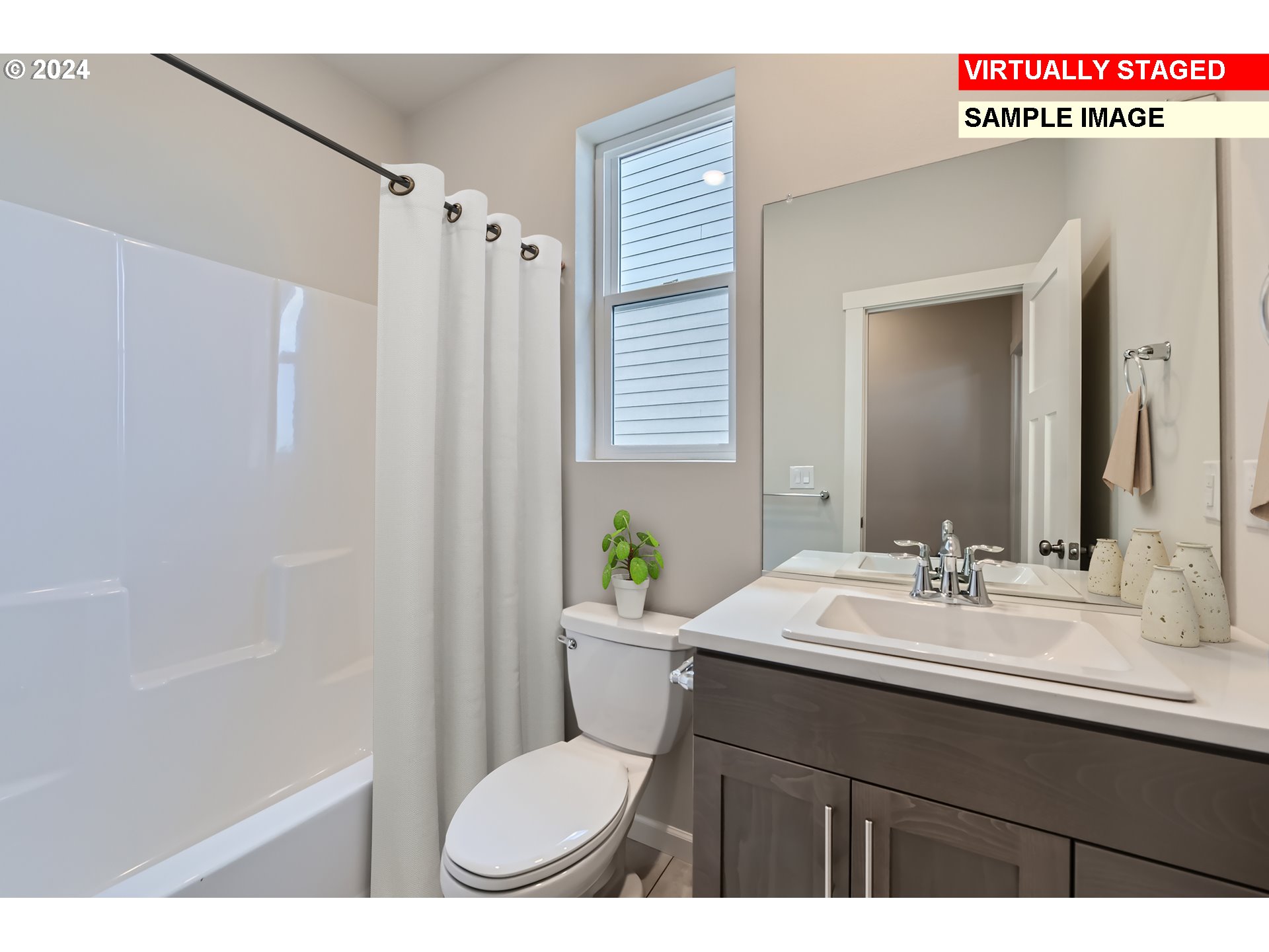 6356 Southeast 20th Street Gresham, OR 97080 - Photo 13 of 15