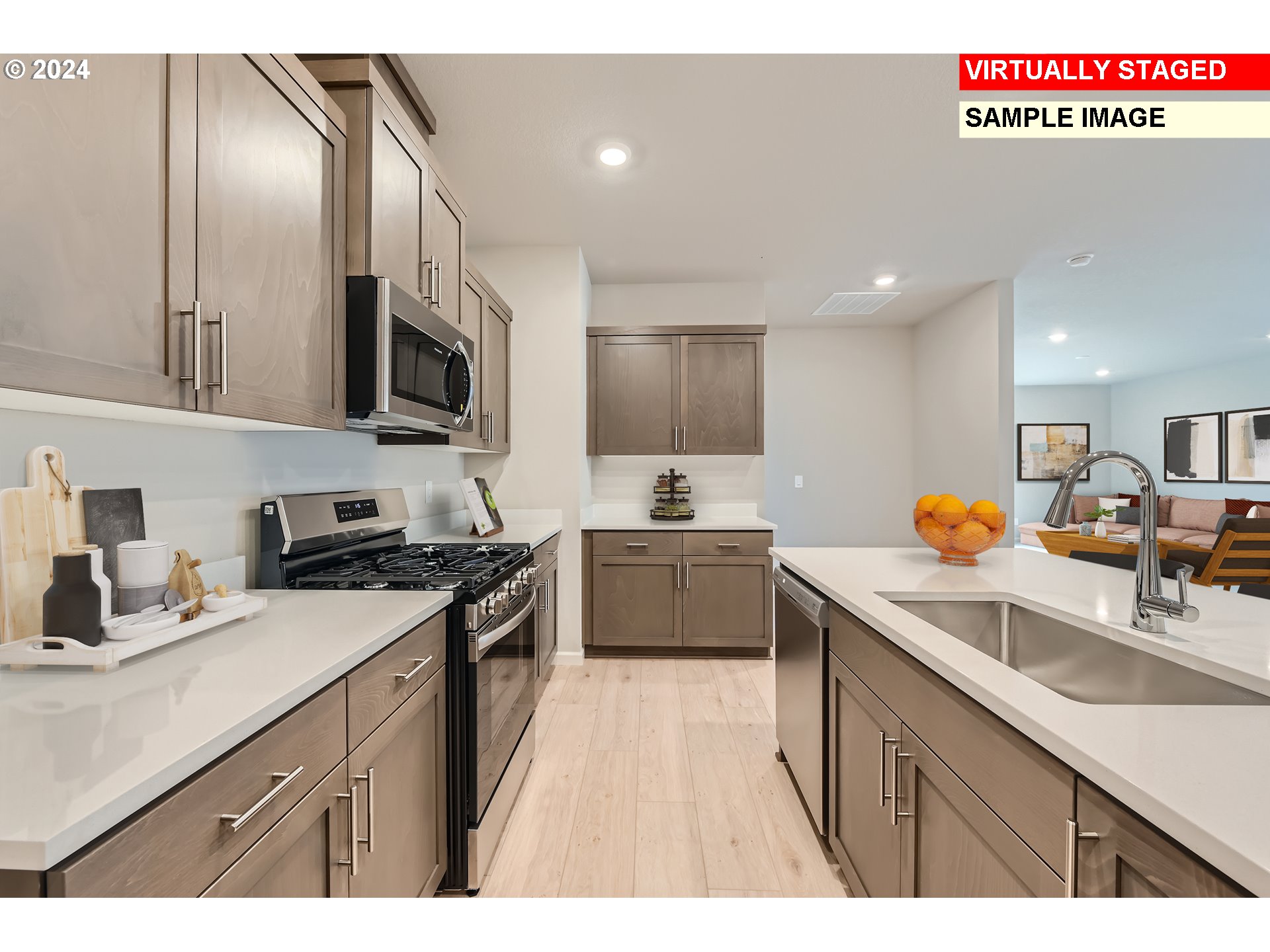 6356 Southeast 20th Street Gresham, OR 97080 - Photo 3 of 15