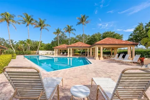 $879,000 | 1695 Pinellas Bayway South, Unit D1, Tierra Verde, FL 33715