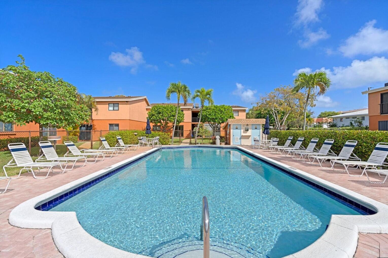 50 Southeast 12th Street, Unit 2260 Boca Raton, FL 33432 - Photo 24 of 27 Villa Valencia - Pool pic