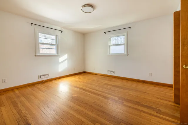 $3,600 | 3845 Old Town Road, Bridgeport, CT 06606