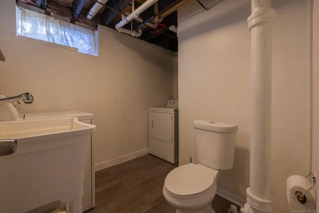 $3,600 | 3845 Old Town Road, Bridgeport, CT 06606