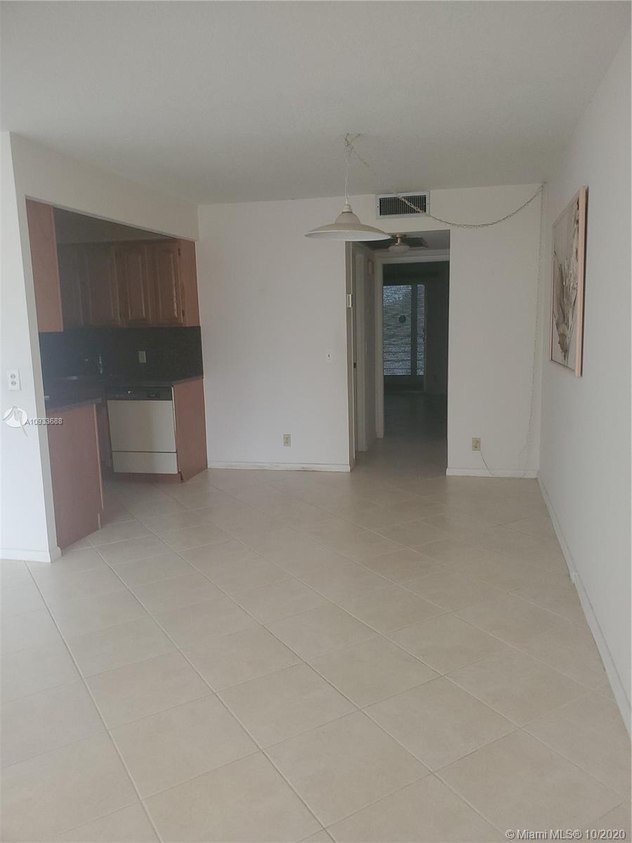 2092 Cornwall East, Unit 2092 Boca Raton, FL 33434 - Photo 5 of 21