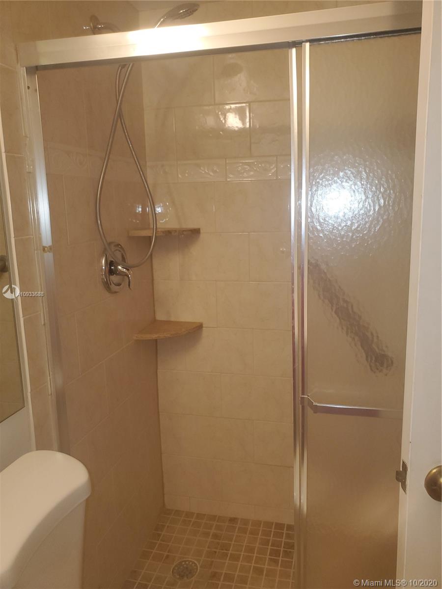 2092 Cornwall East, Unit 2092 Boca Raton, FL 33434 - Photo 9 of 21