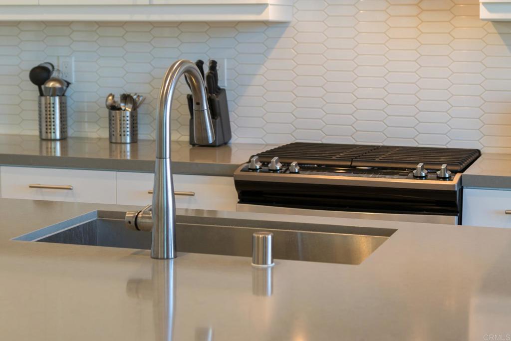 9056 Hightail Drive Santee, CA 92071 - Photo 7 of 73