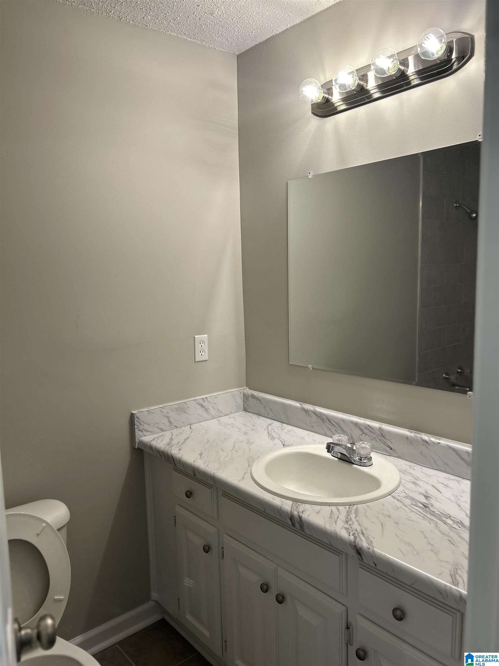 710 Woodrow Avenue Selma, AL 36701 - Photo 3 of 11
