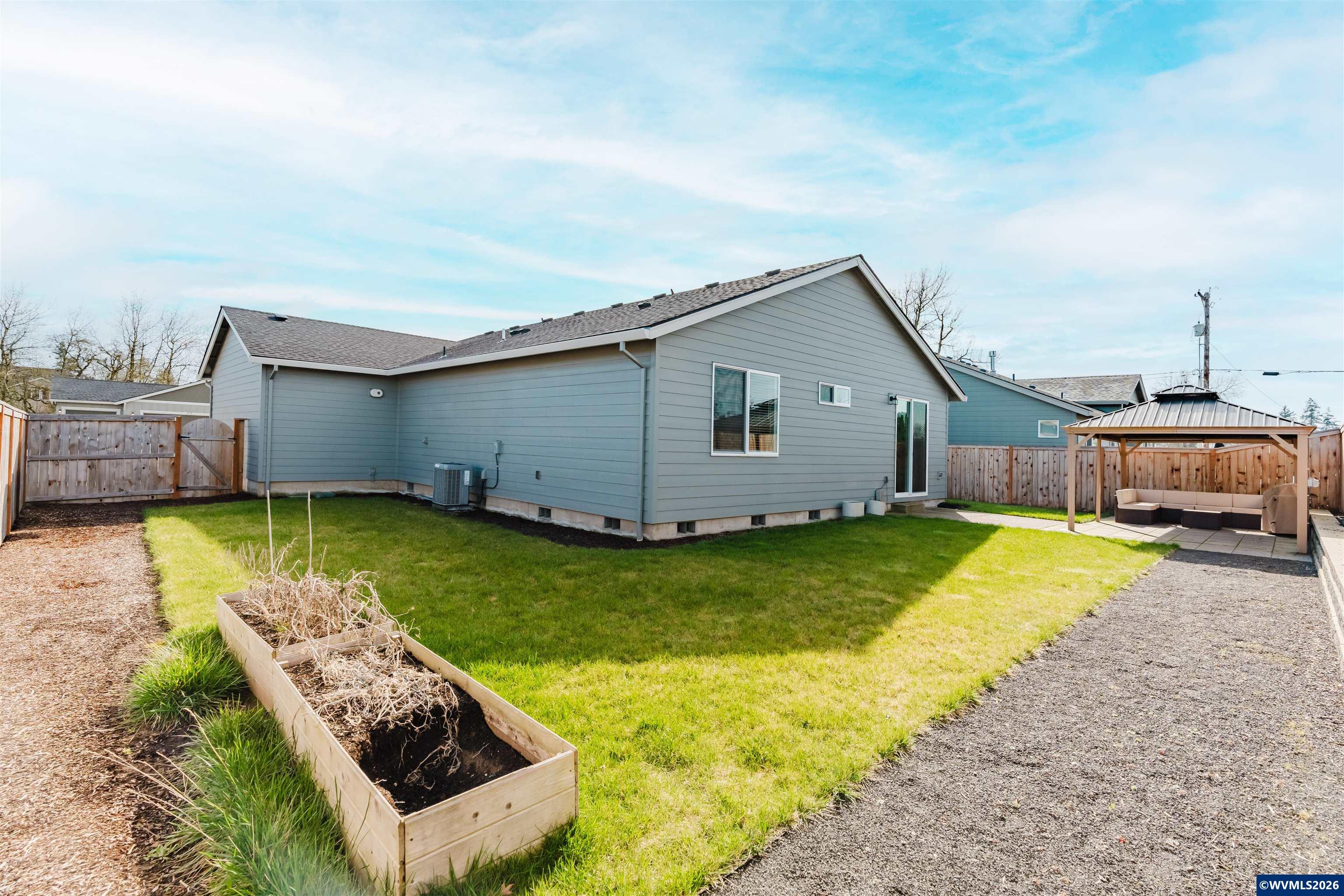 210 Walnut Street Mount Angel, OR 97362 - Photo 42 of 46