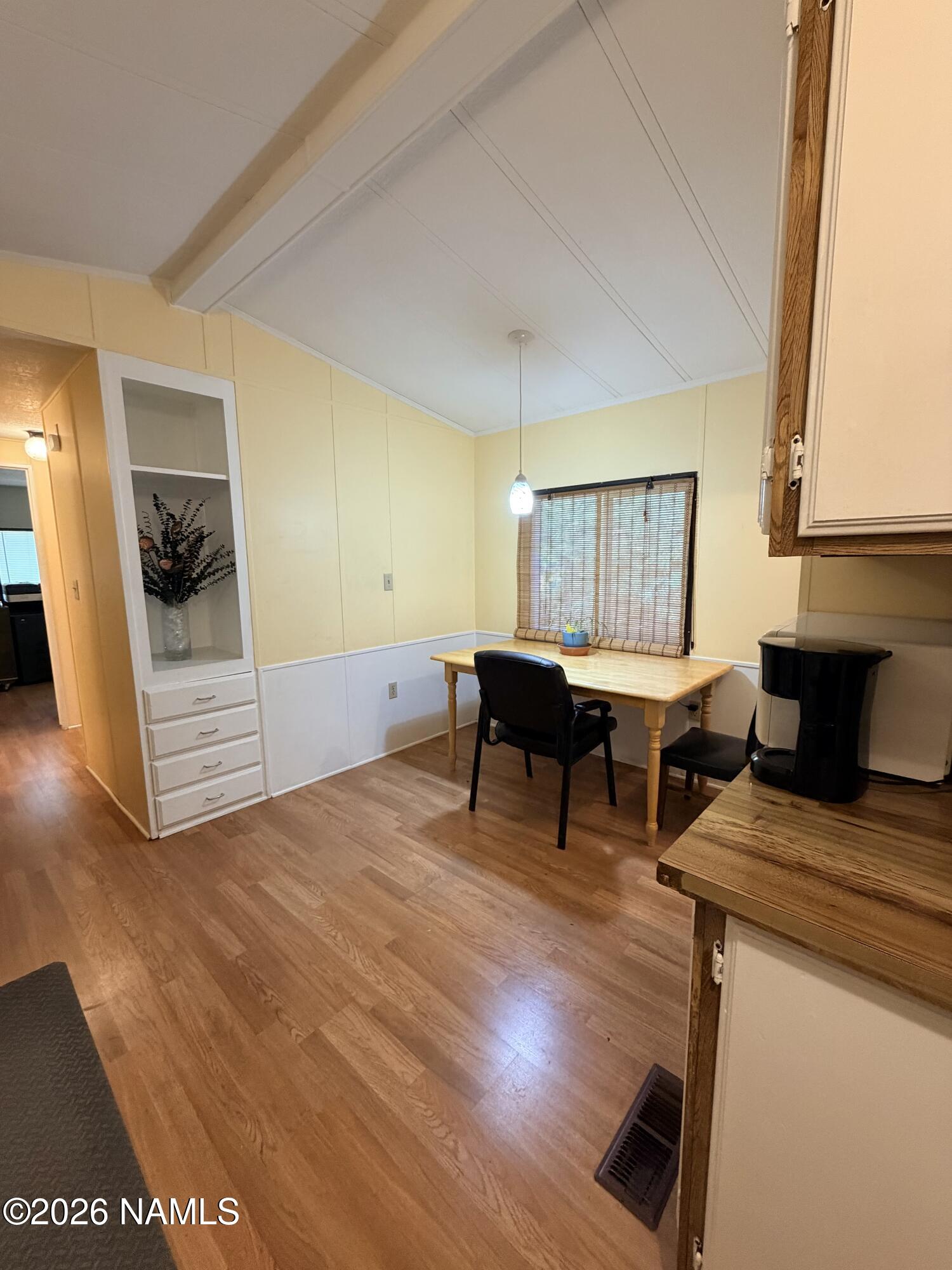 2401 West Rte 66, Unit 43 Flagstaff, AZ 86001 - Photo 9 of 20 dining room