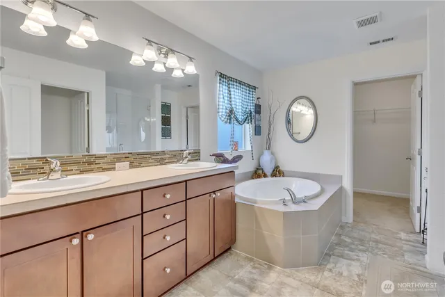 $600,000 | 17211 83rd Ave Court East, Puyallup, WA 98375