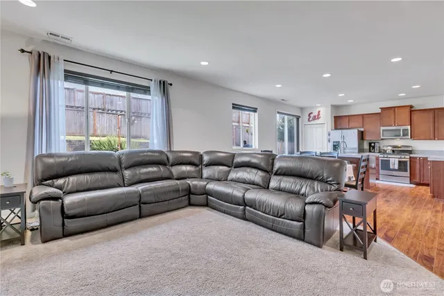 $600,000 | 17211 83rd Ave Court East, Puyallup, WA 98375