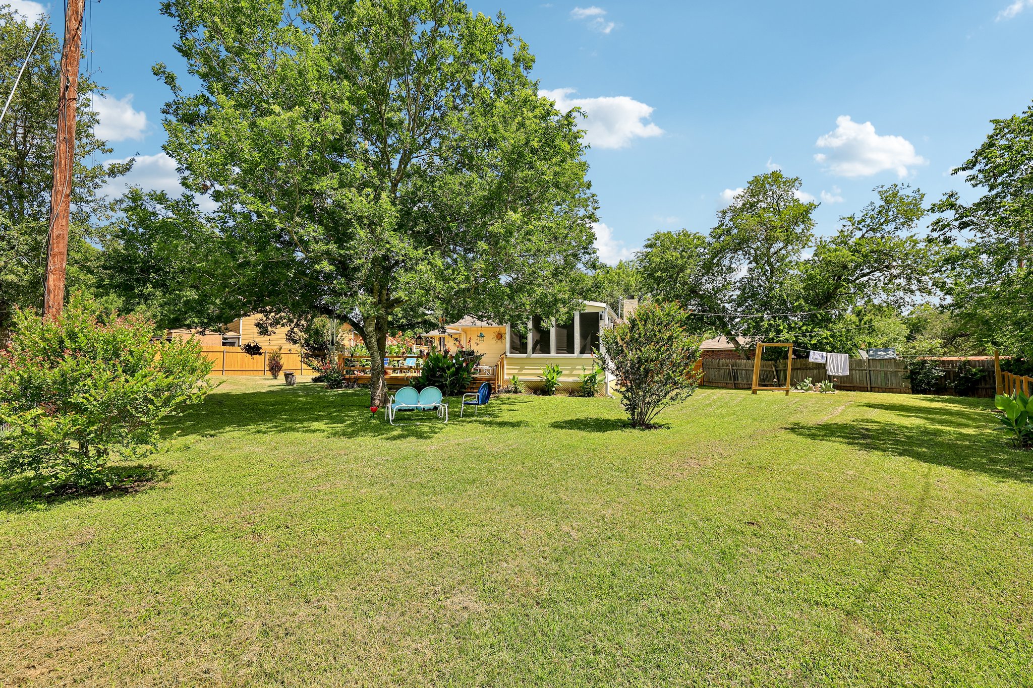 94 Louise Street Elgin, TX 78621 - Photo 29 of 38