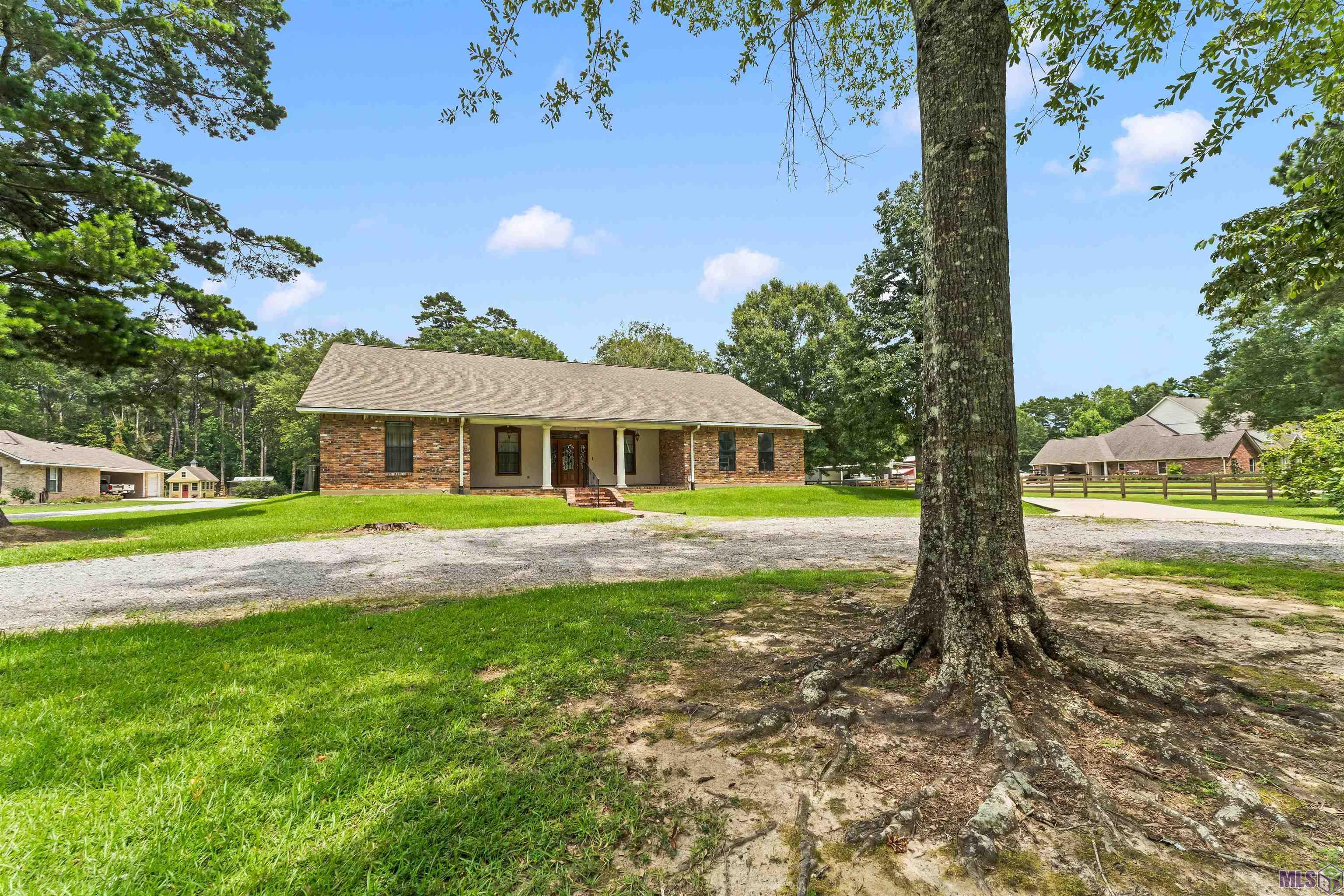 13856 Beaver Bend Road Baton Rouge, LA 70818 - Photo 1 of 46