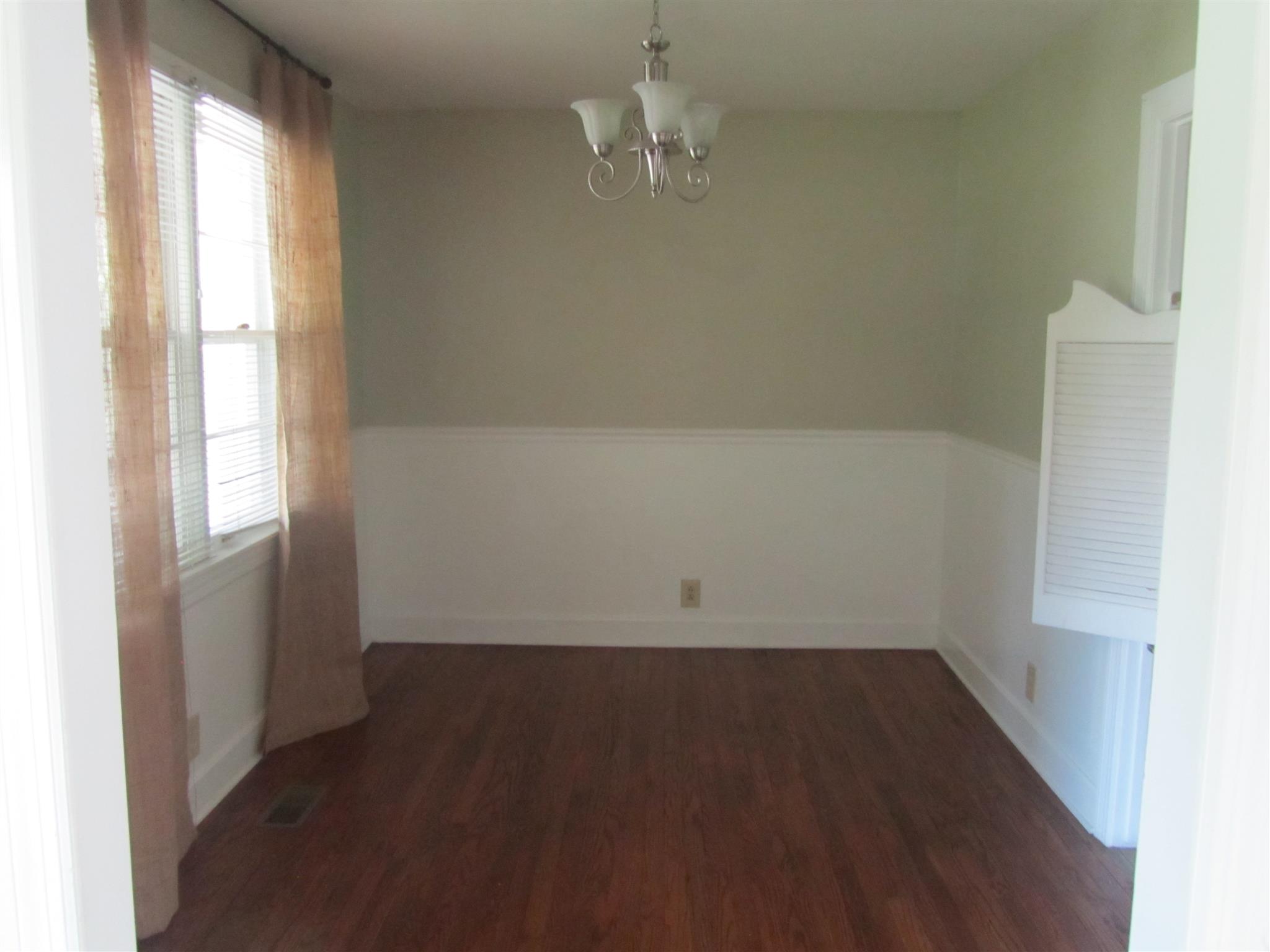 1508 5th Avenue West Springfield, TN 37172 - Photo 7 of 12 Formal dining room