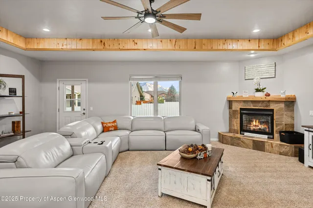 $560,000 | 427 Lodge Pole Circle, Parachute, CO 81635