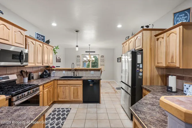 $560,000 | 427 Lodge Pole Circle, Parachute, CO 81635