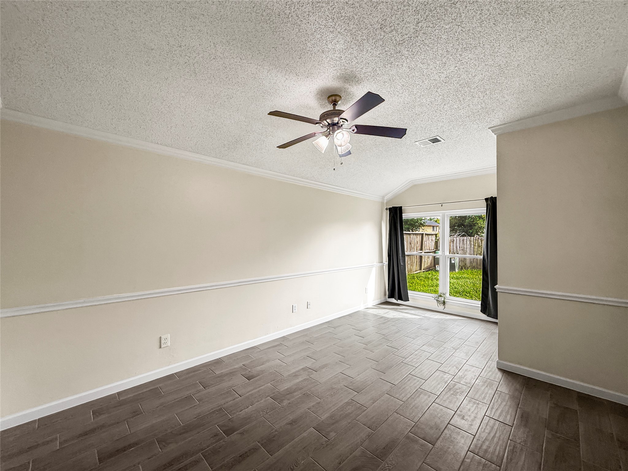 13635 Repa Lane Houston, TX 77014 - Photo 21 of 48 A great space to enjoy the outdoors.
