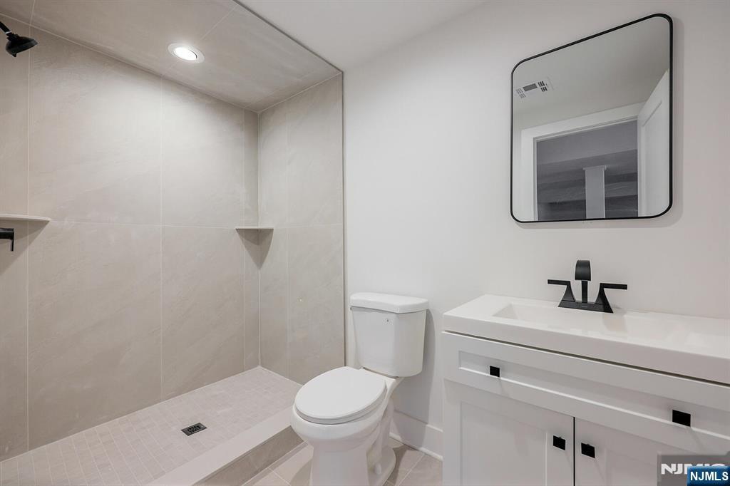 287 Orange Road Montclair, NJ 07042 - Photo 17 of 48