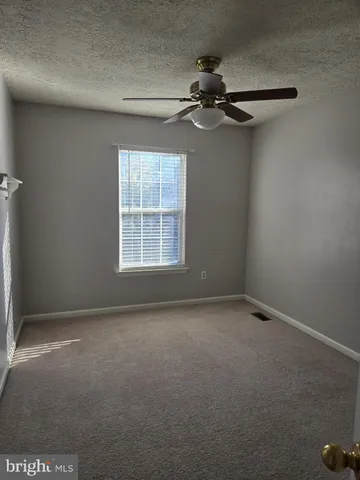 $2,400 | 240 Cayman Court, Wilmington, DE 19808