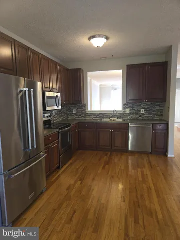 $2,400 | 240 Cayman Court, Wilmington, DE 19808