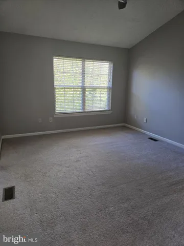 $2,400 | 240 Cayman Court, Wilmington, DE 19808