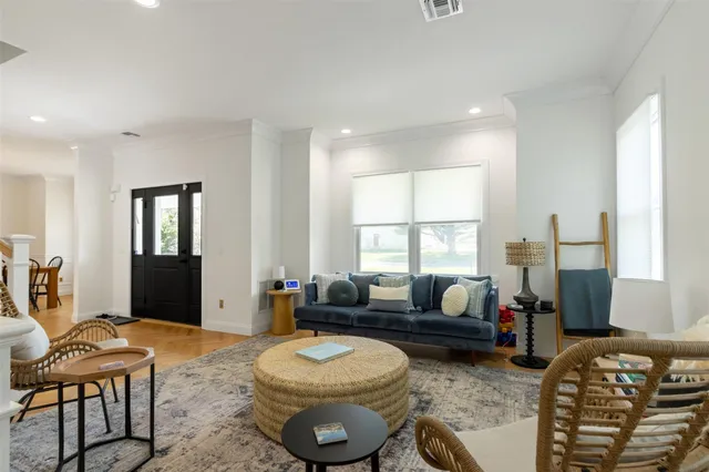 $7,500 | 580 Stars Road, East Marion, NY 11939