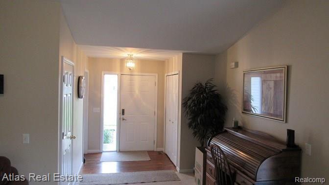 10233 Heather Ridge Court Goodrich, MI 48438 - Photo 8 of 27 IMG_8457.jpg