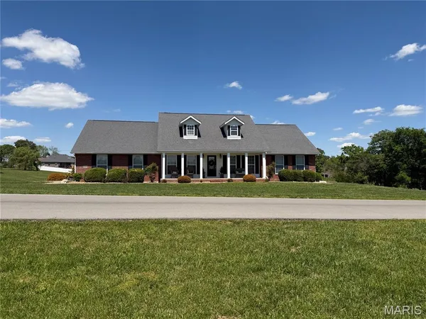 $499,000 | 329 Cowboy Alley, Jackson, MO 63755