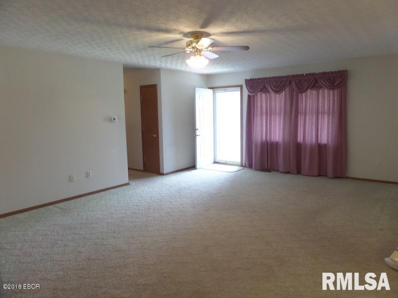 1808 Harlan Road Mount Vernon, IL 62864 - Photo 5 of 26 Gallery Image 5