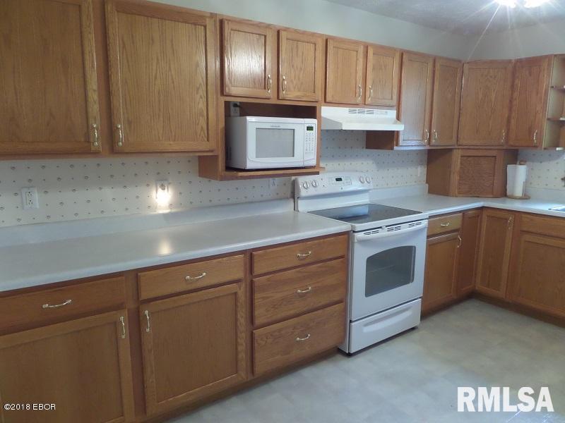 1808 Harlan Road Mount Vernon, IL 62864 - Photo 6 of 26 Gallery Image 6