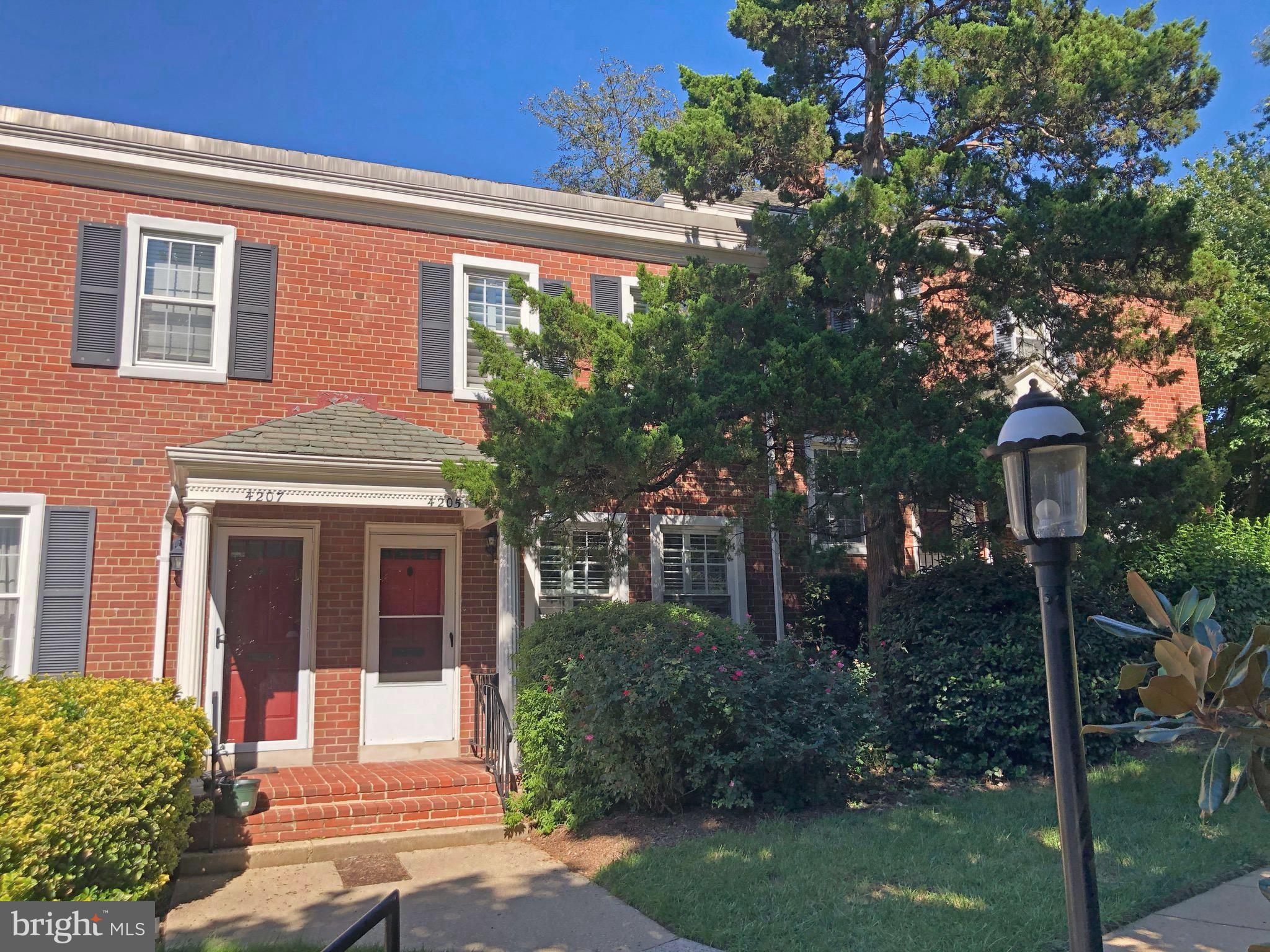 4205 32nd Road South Arlington, VA 22206 - Photo 3 of 40 PERMIT PARKING AT DOOR
