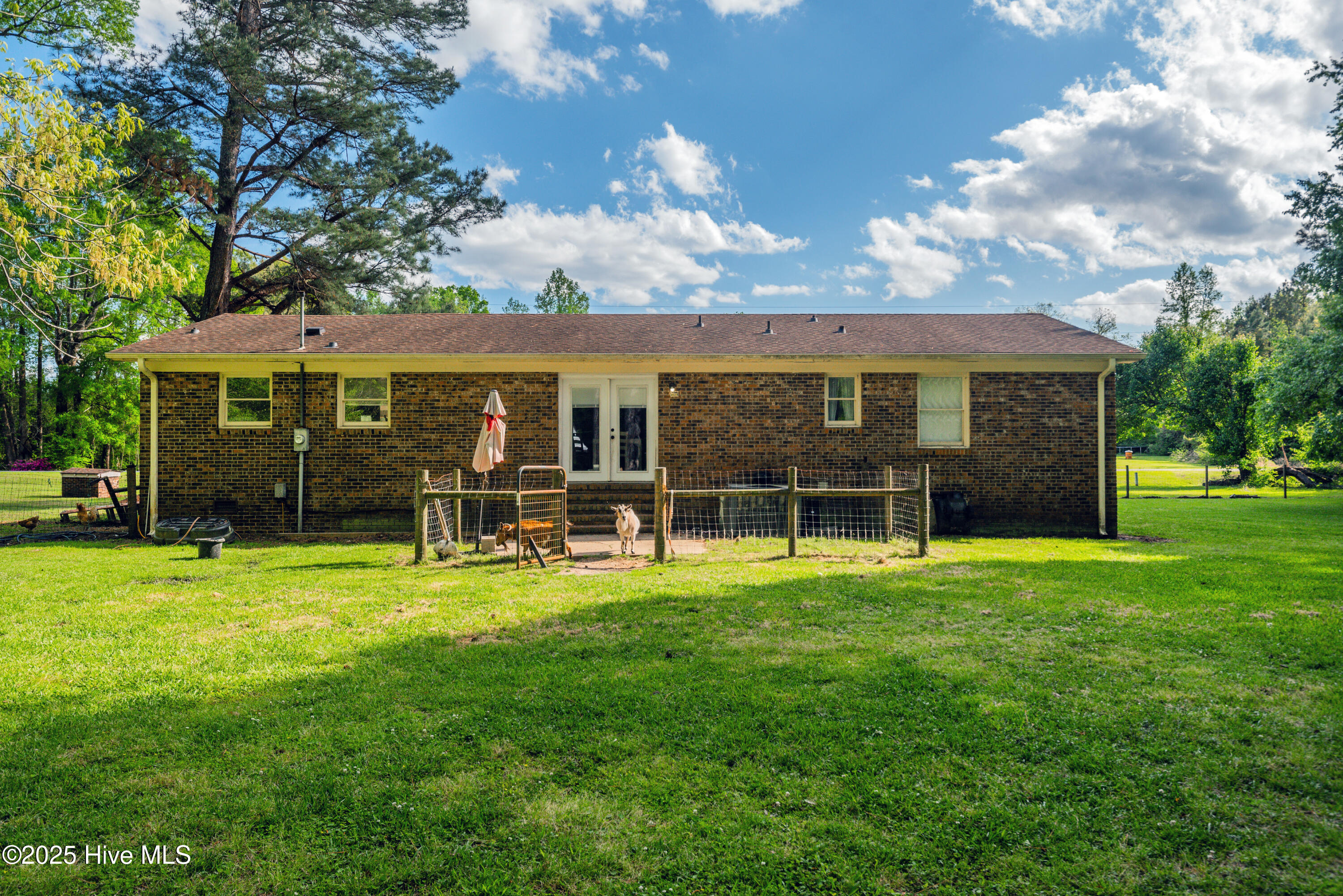 670 Golf Course Road Whiteville, NC 28472 - Photo 23 of 32 670 Golf Course Rd026