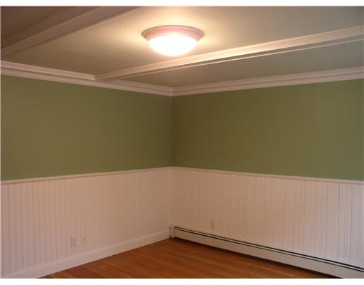 128 Beach Road Bristol, RI 02809 - Photo 8 of 11 Den/Family/Great Room.