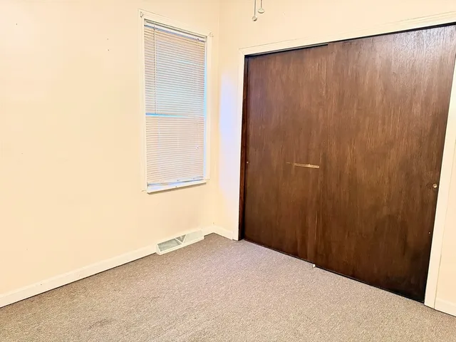 $1,700 | 87 Hathaway Street, Unit 1, New Bedford, MA 02746