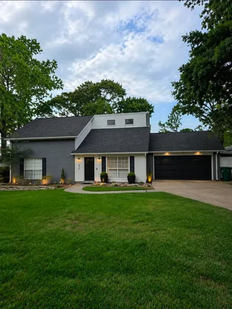 $2,100 | 1844 Rollingwood Drive, Huntsville, TX 77340