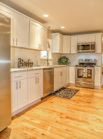 708 Roosevelt Avenue Springfield, MA 01118 - Photo 3 of 30 Gallery Image 3