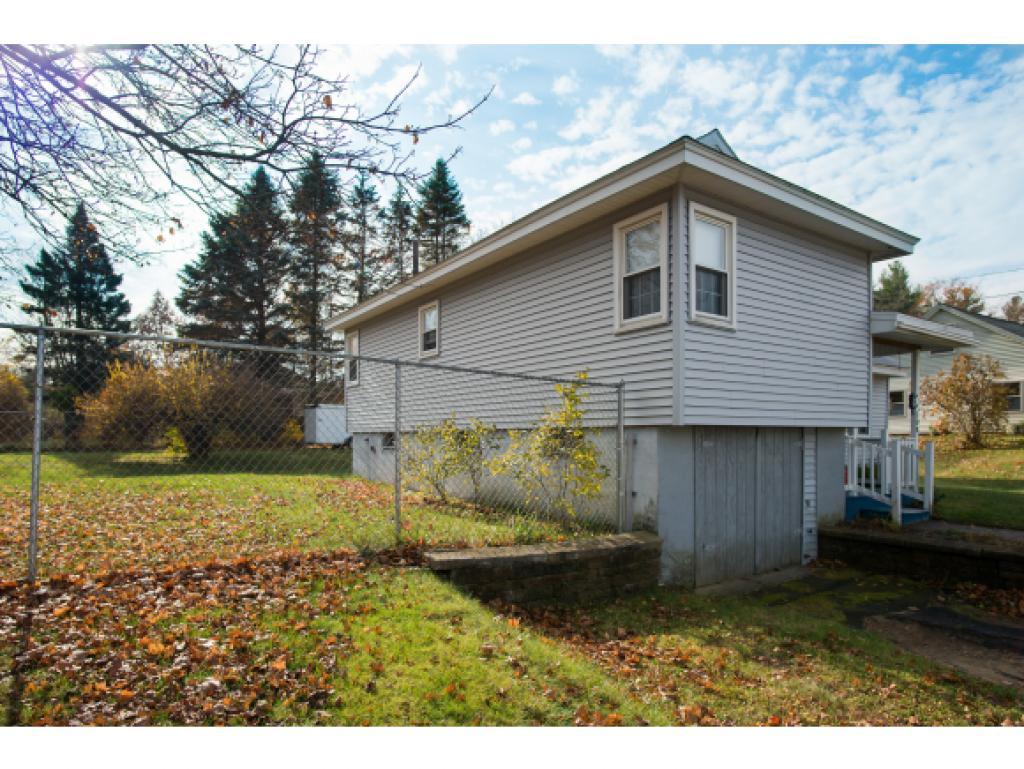108 Tolend Road Dover, NH 03820 - Photo 2 of 24