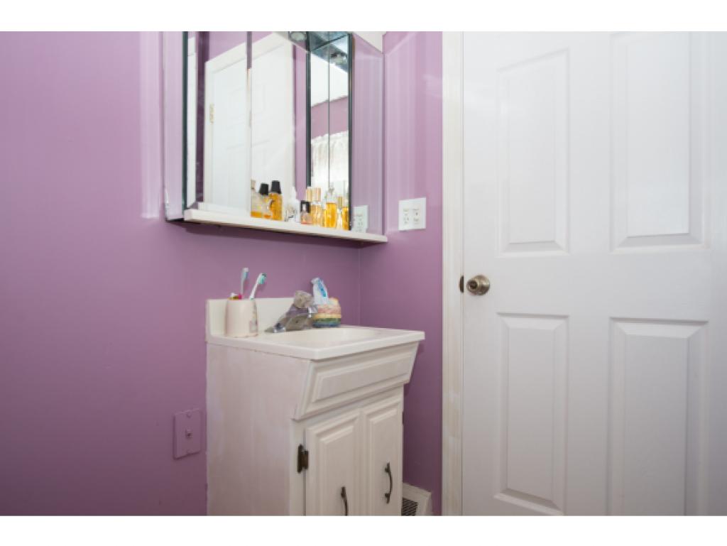 108 Tolend Road Dover, NH 03820 - Photo 15 of 24